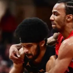开云体育下载-骑士破猛龙：加雷特·阿伦的活力